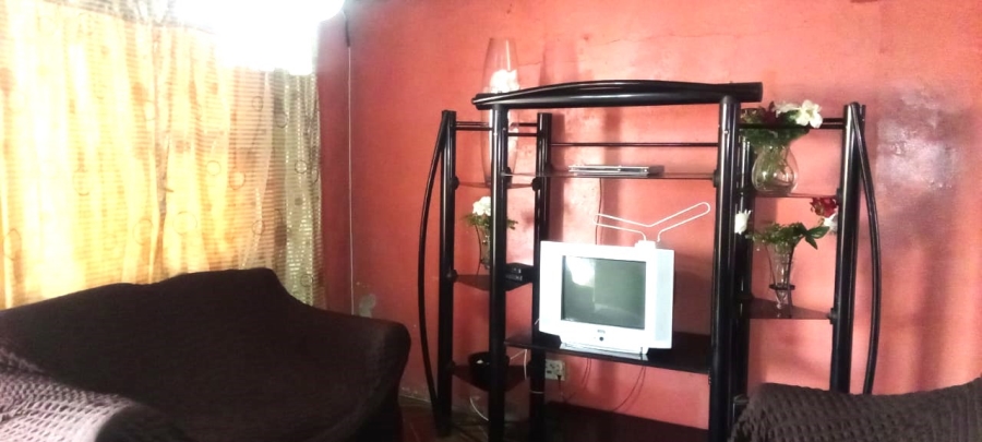 2 Bedroom Property for Sale in Kwa Nobuhle Eastern Cape